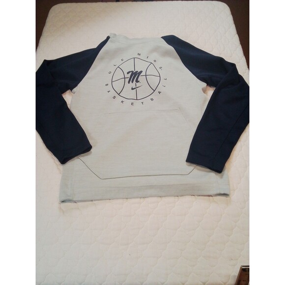 Men's Nike Ole Miss Basketball Hoodie Sweatshirt Size Small Gray / Blue - Picture 7 of 14